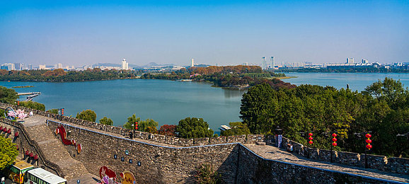 伊春园2025入口直达音响,城市音频噩梦 高科技音响系统下的恐怖体验-1