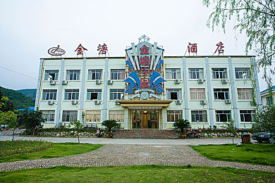 校霸是个双被学霸发现,学霸校霸双重身份，揭秘不为人知的人生-3