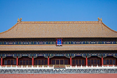 车上打扑克又疼又叫原声视频,公交打牌引争议，车厢文明谁来守-2