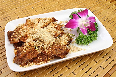 我儿媳妇叫方静我儿子叫何其翔,寓意满满！这对夫妇名字引关注-4