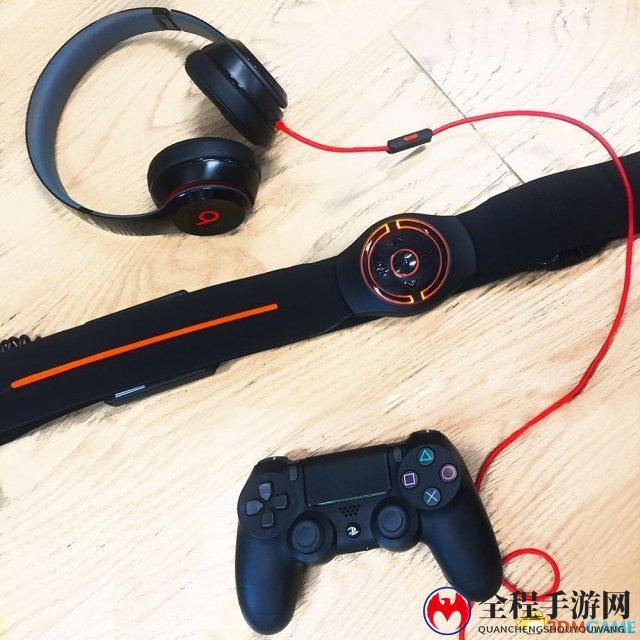 另类“背带”设备：让你体验被子弹贯穿胸膛的震撼