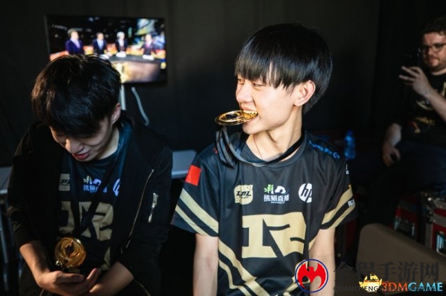 《LOL》庆RNG夺冠开启五大活动 永久皮肤免费领