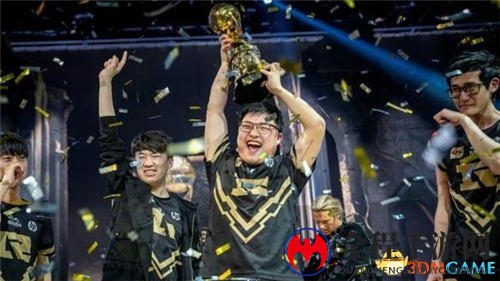 LPL夏季赛东西部实力大解析，哪边才是死亡小组，你怎么看！