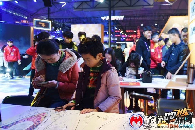 TGC首日小橘子华丽亮相 QQ飞车手游展区爆棚