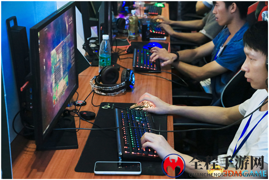 DNF第十届格斗大赛 长腿girls满场跑