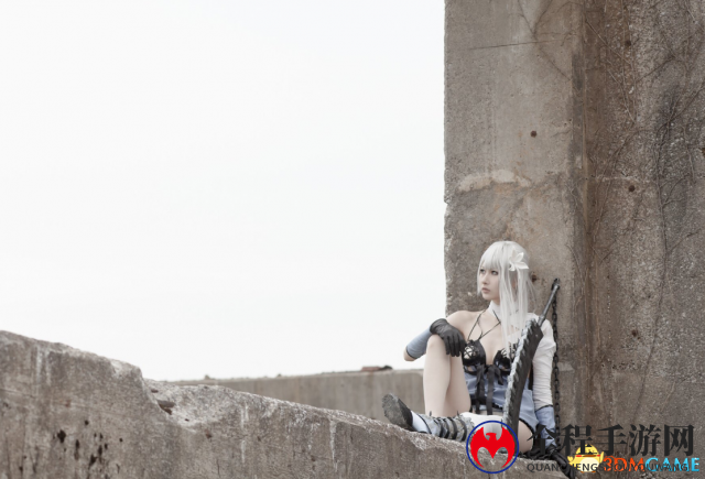《龙背上的骑兵3》Cos美图欣赏 妹子冷艳性感！